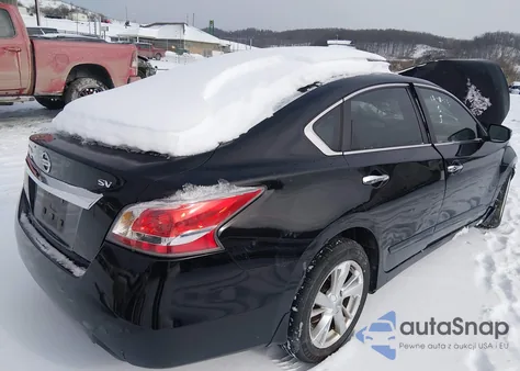 2015 Nissan Altima 2.5 Sv из США, поврежденный, VIN 1N4AL3APXFC166547
